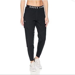 Under Armour Favorite Utility Cargo Joggers